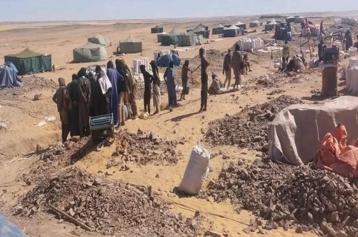 انهيار مقلع جديد للتنقيب الأهلي عن الذهب شمال موريتانيا ومنقبان عالقان تحت الأنقاض