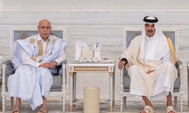 غزواني يقدم التعازي لأمير قطر في وفاة والده