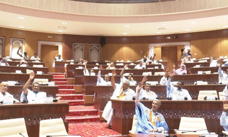 الجمعية الوطنية تصادق على تعديل يرفع سن تقاعد المفتش العام للجمارك إلى 66 عامًا