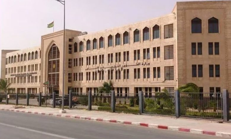 موريتانيا تدين الهجوم على مطار الملك خالد بالرياض وتؤكد تضامنها مع السعودية